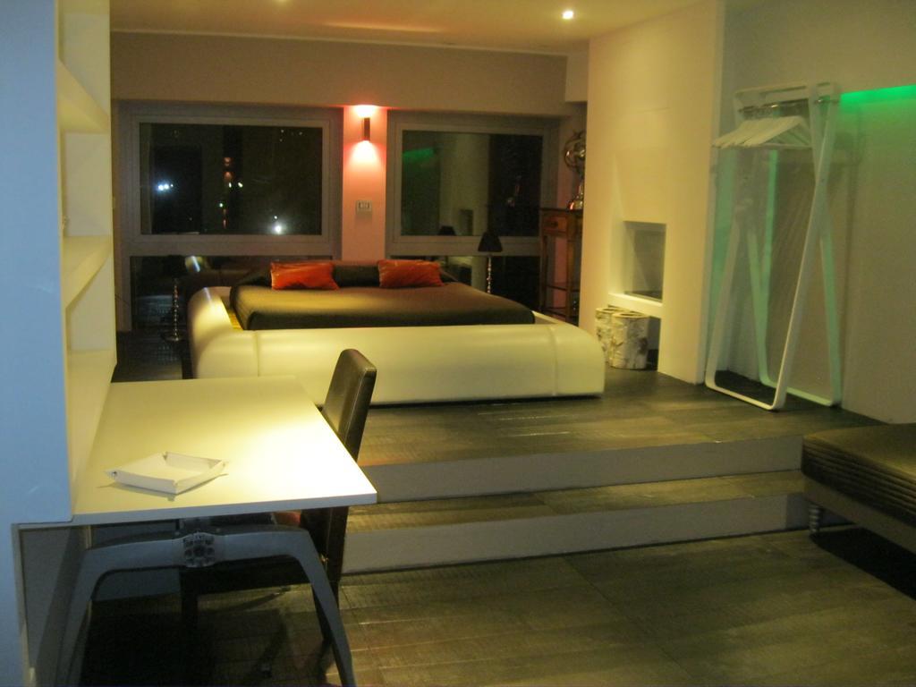 A14 Business Suite Sesto San Giovanni Room photo